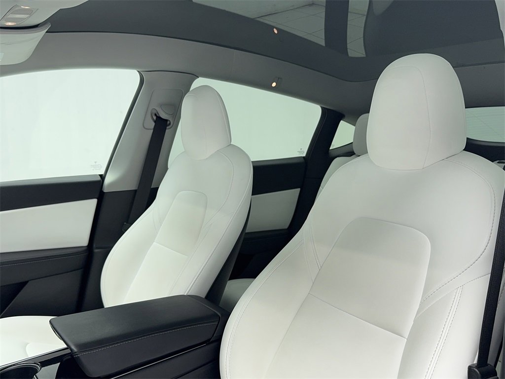 Used 2021 Tesla Model Y 2WD image 38