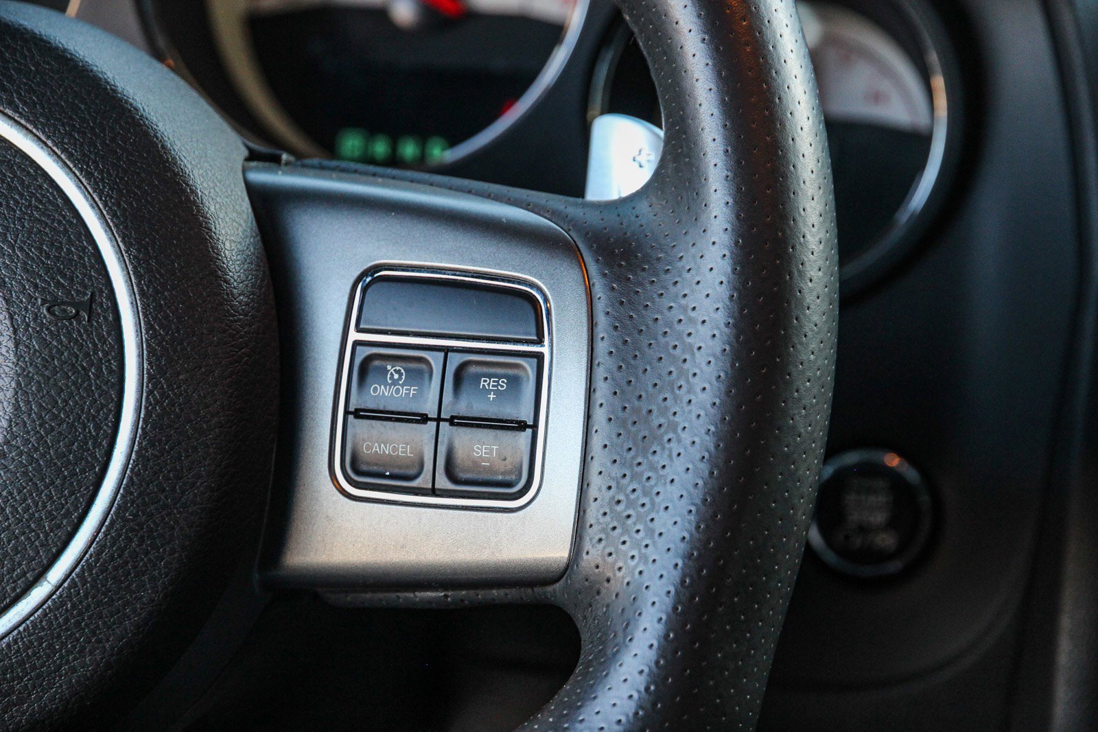 Used 2014 Dodge Challenger R/T image 26