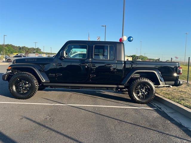 New 2025 Jeep Gladiator Willys image 3