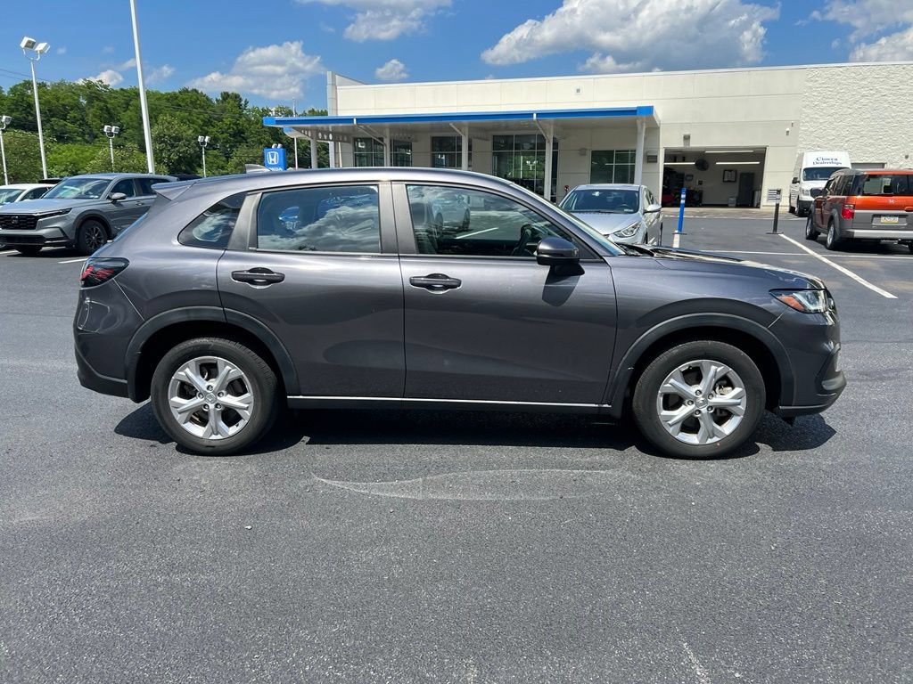 Used 2024 Honda HR-V LX image 3