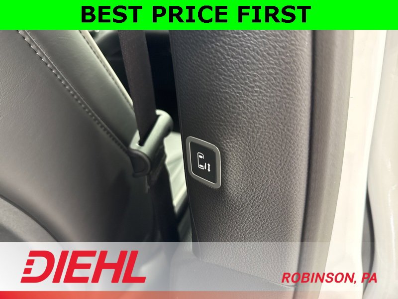 New 2026 Chrysler Pacifica Limited w/ S Appearance Package image 15