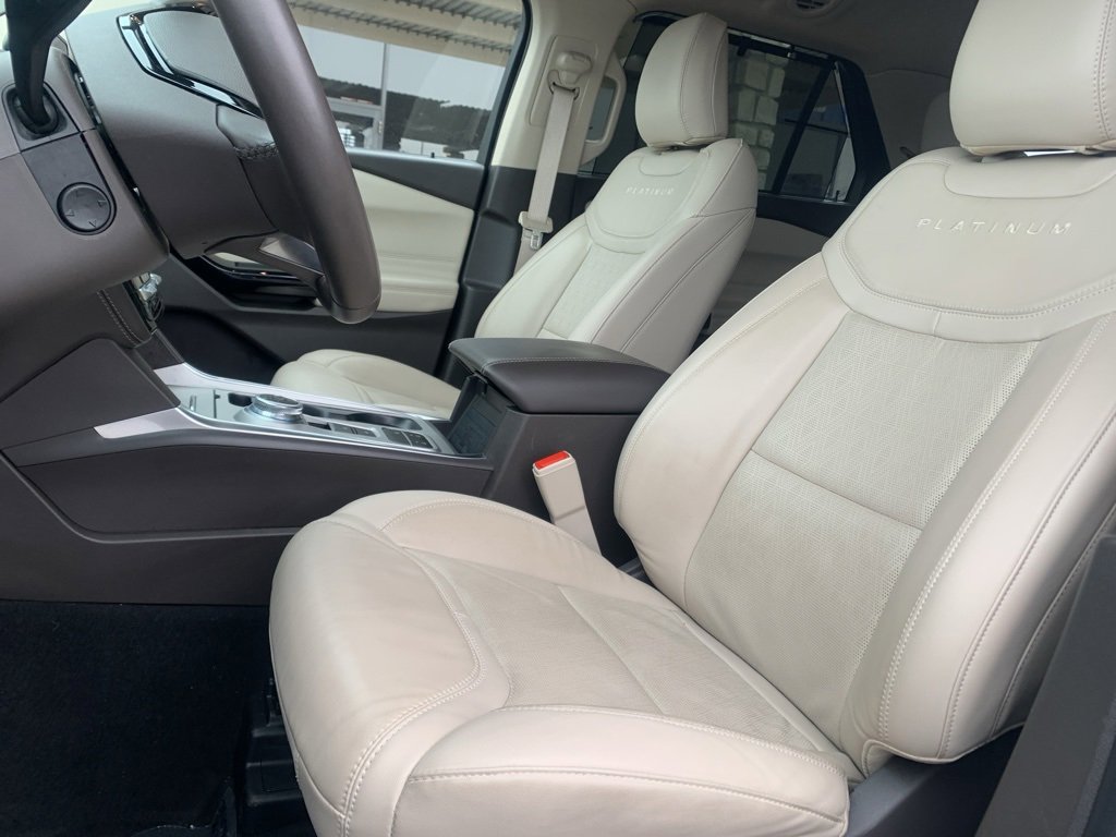 Used 2023 Ford Explorer Platinum w/ Class IV Trailer Tow Package image 13