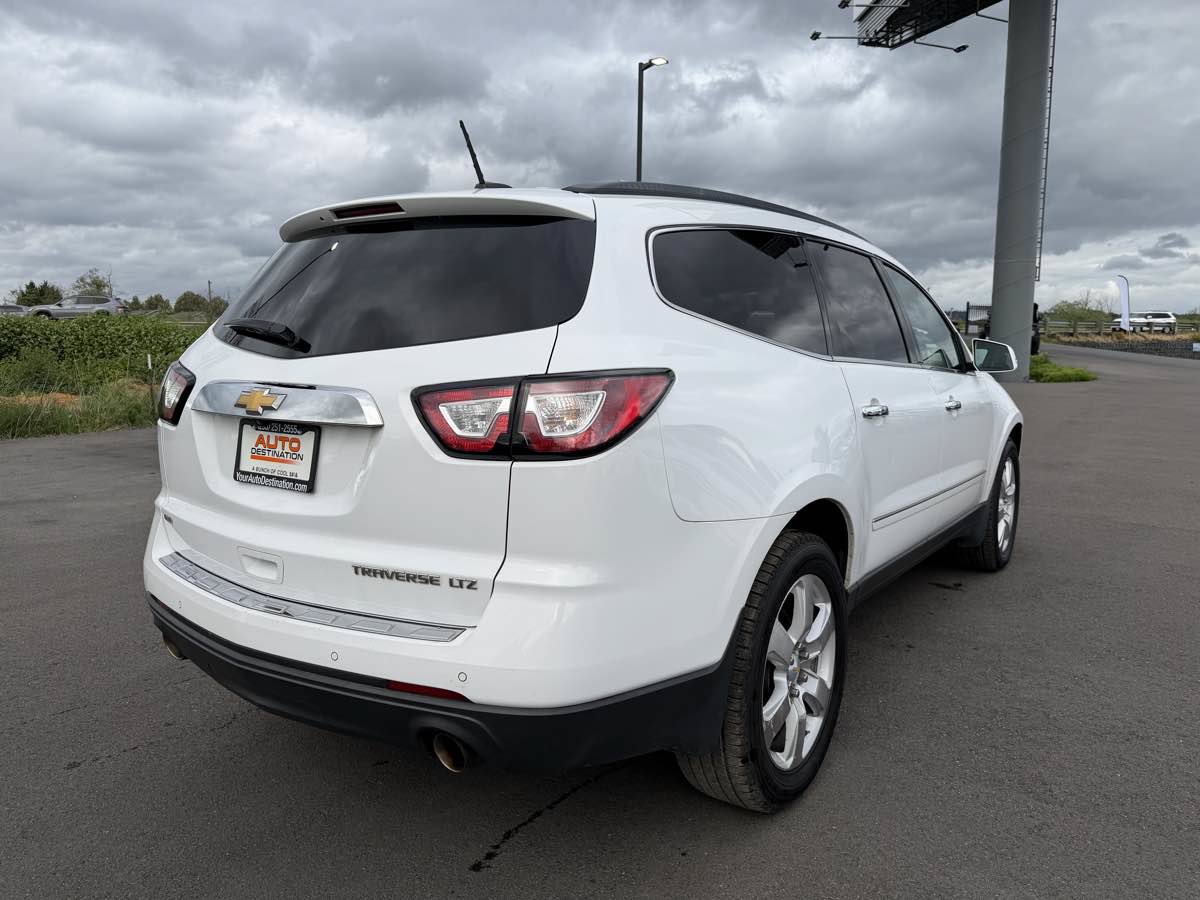 Used 2016 Chevrolet Traverse LTZ AWD/4WD image 8