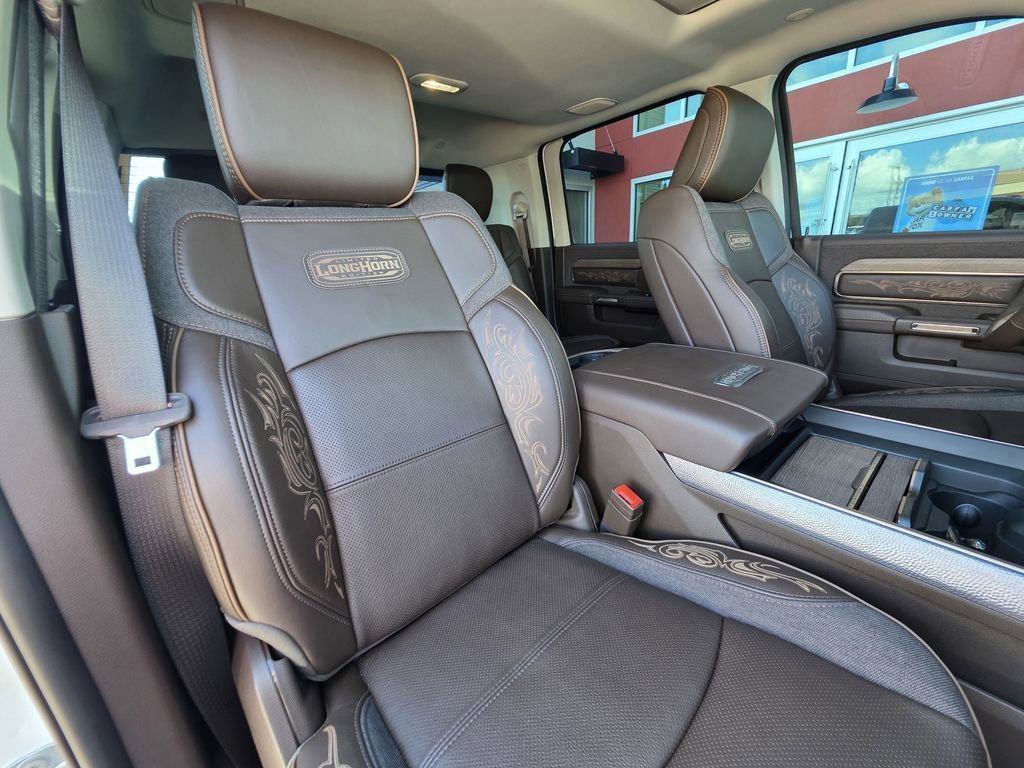 Used 2025 RAM 3500 Longhorn image 34