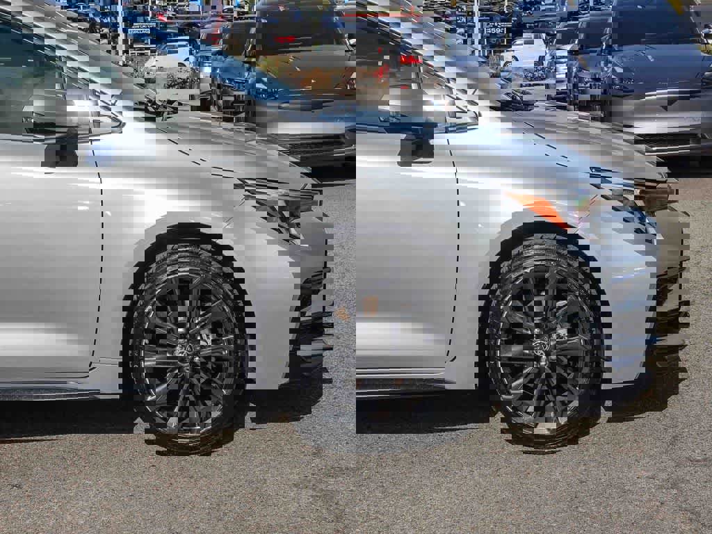 Used 2025 Toyota Corolla SE image 9