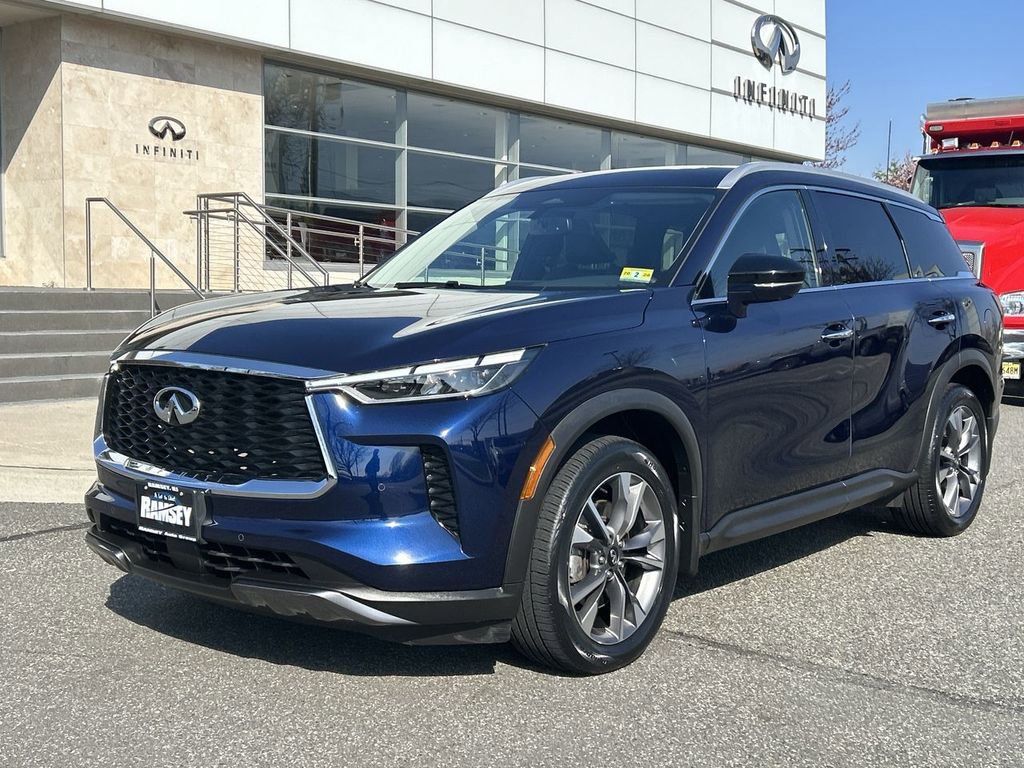 Certified 2022 INFINITI QX60 Luxe w/ Cargo Package image 1