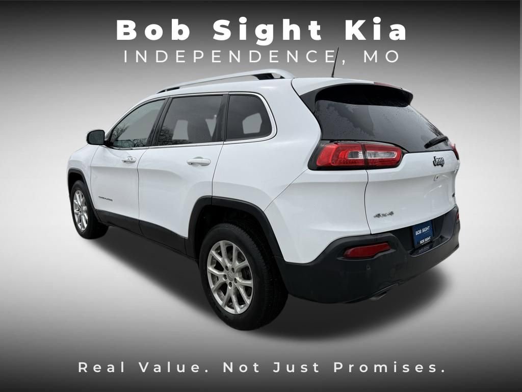 Used 2018 Jeep Cherokee Latitude Plus w/ Comfort/Convenience Group image 7