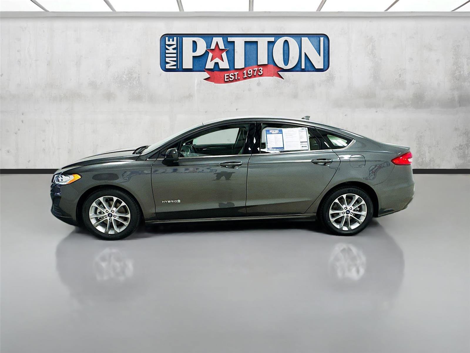 Used 2019 Ford Fusion SE image 4