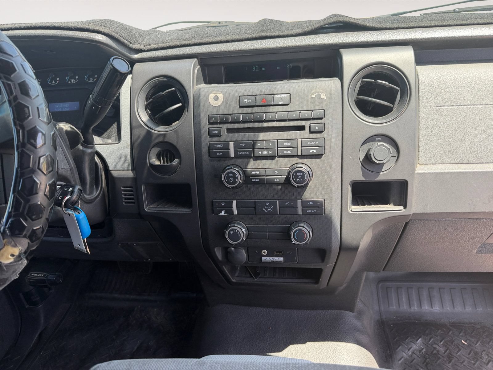 Used 2013 Ford F150 STX w/ Mid Equipment Group RWD image 11