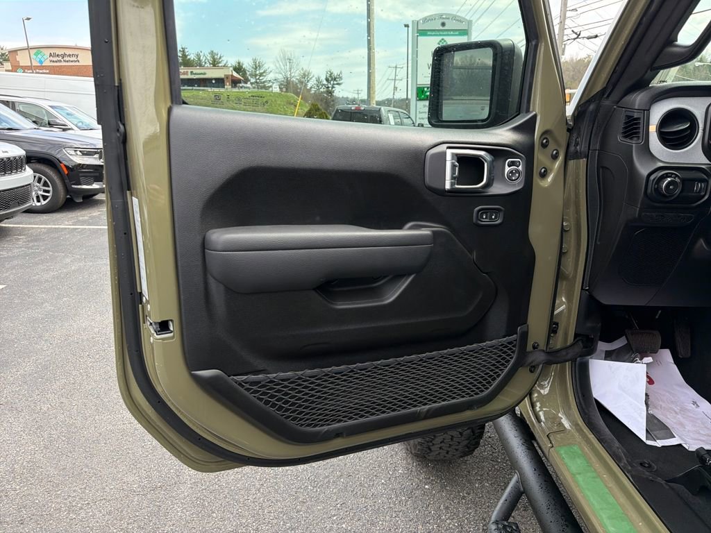 New 2026 Jeep Wrangler Unlimited Sport image 18