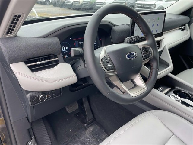 New 2025 Ford Explorer Active w/ Active Comfort Package image 14