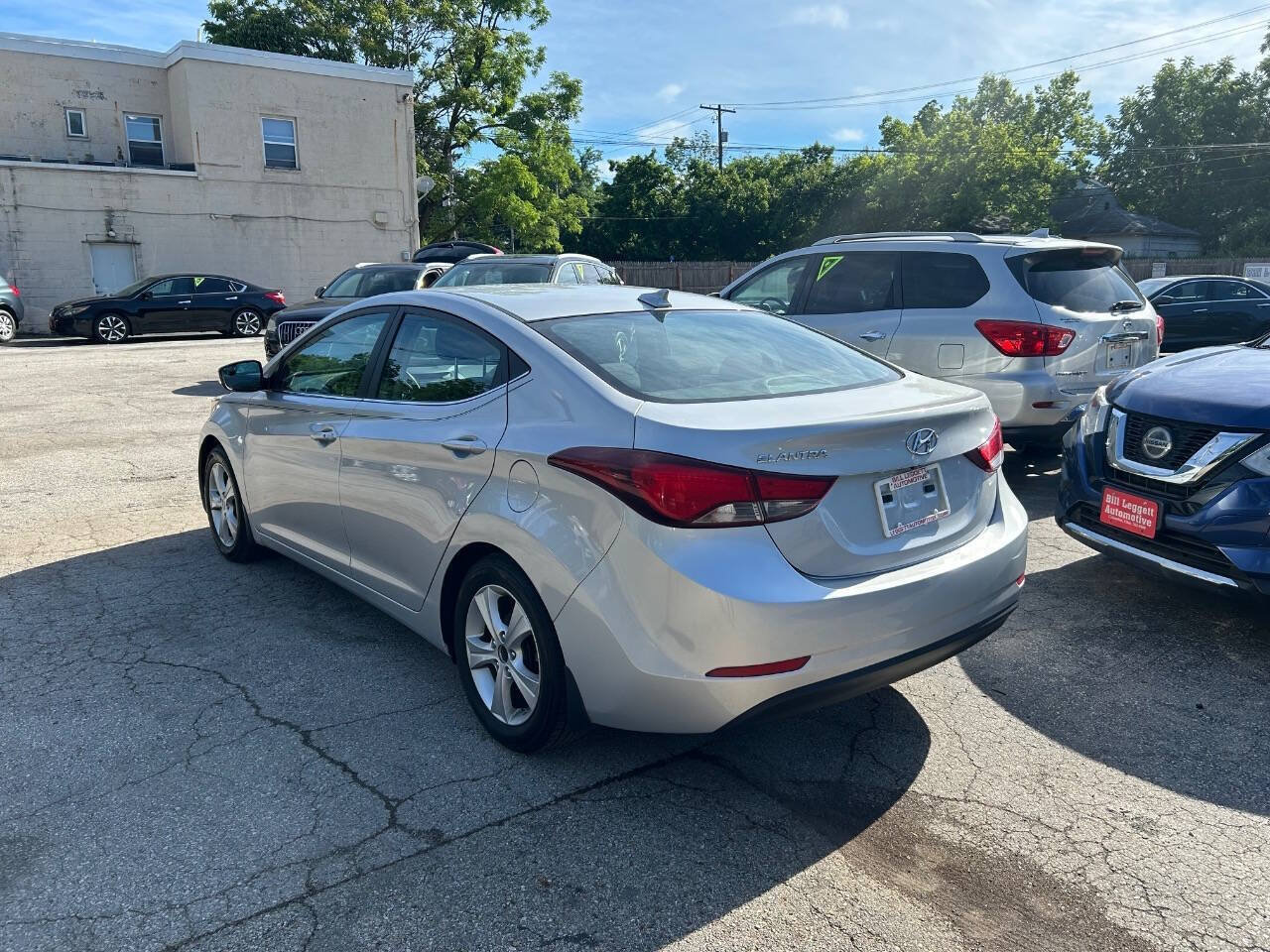 Used 2016 Hyundai Elantra Value Edition FWD image 10