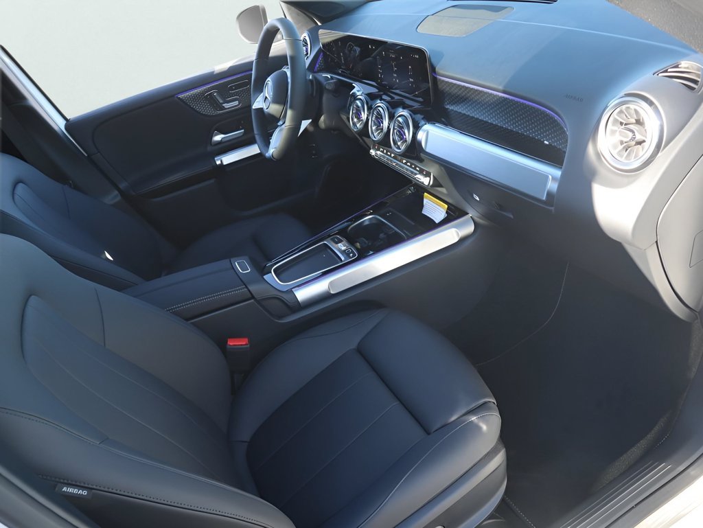 New 2026 Mercedes-Benz GLB 250 4MATIC image 14