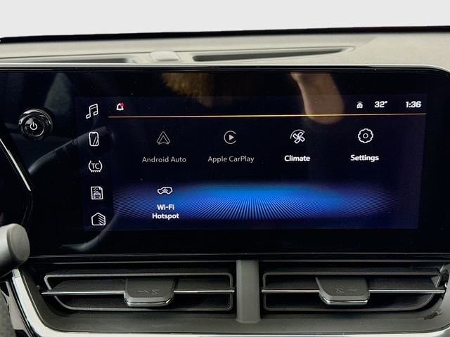 New 2026 Chevrolet Trax RS w/ Sunroof Package image 16