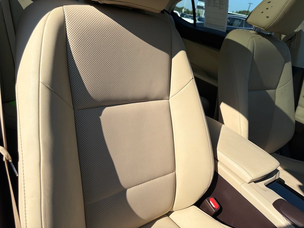 Used 2016 Lexus ES 350 w/ Premium Package w/Wood Trim FWD image 55