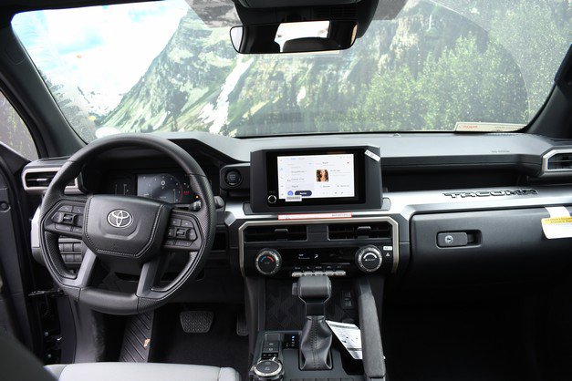 New 2025 Toyota Tacoma SR5 image 9