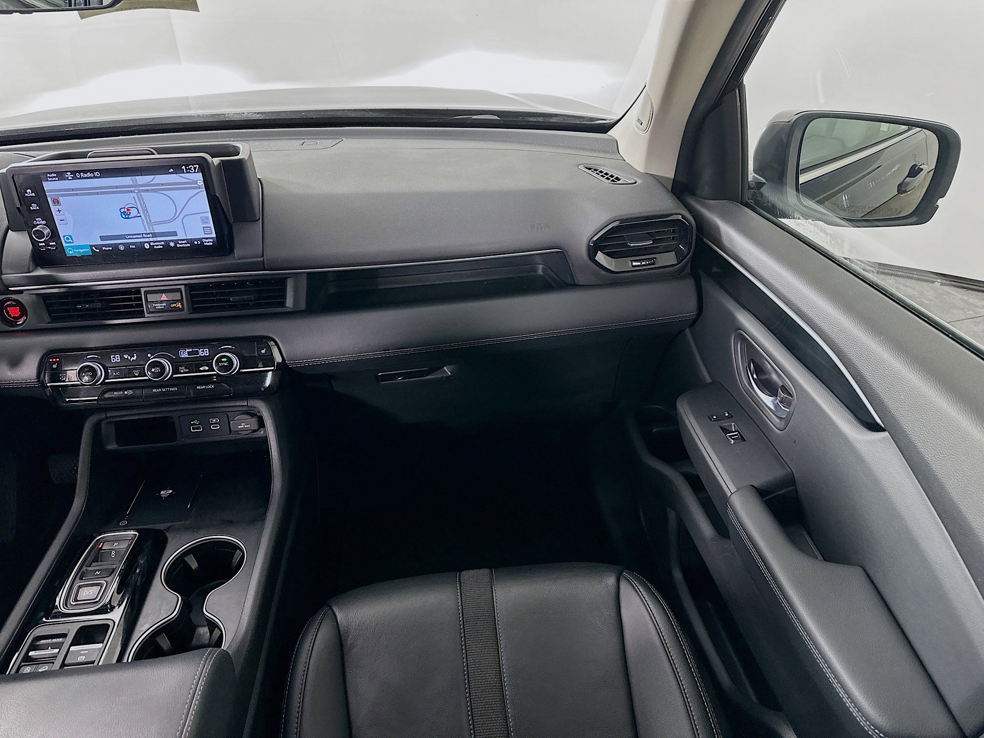 Used 2023 Honda Pilot Touring image 32