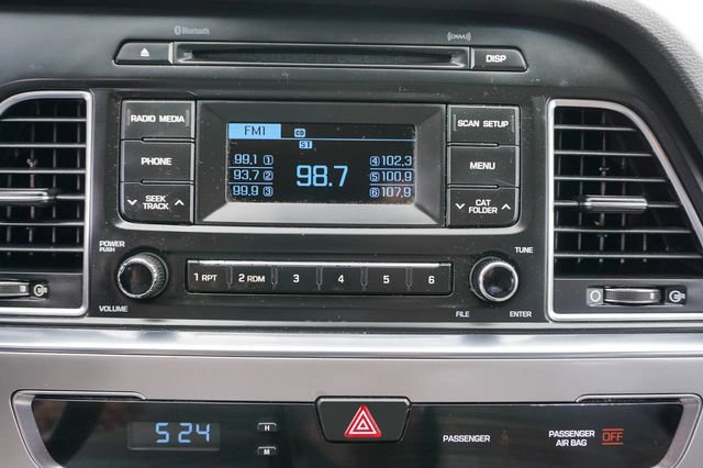 Used 2015 Hyundai Sonata SE w/ Winter Package FWD image 14