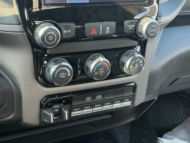 New 2026 RAM 5500 Tradesman w/ Chrome Appearance Group AWD/4WD image 19