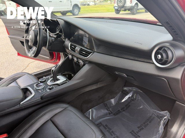 Used 2022 Alfa Romeo Giulia Sprint AWD/4WD image 47