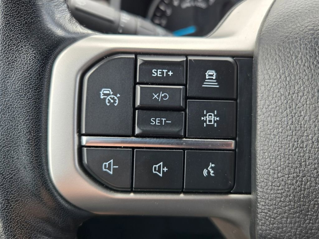 Used 2024 Ford Expedition Limited image 23