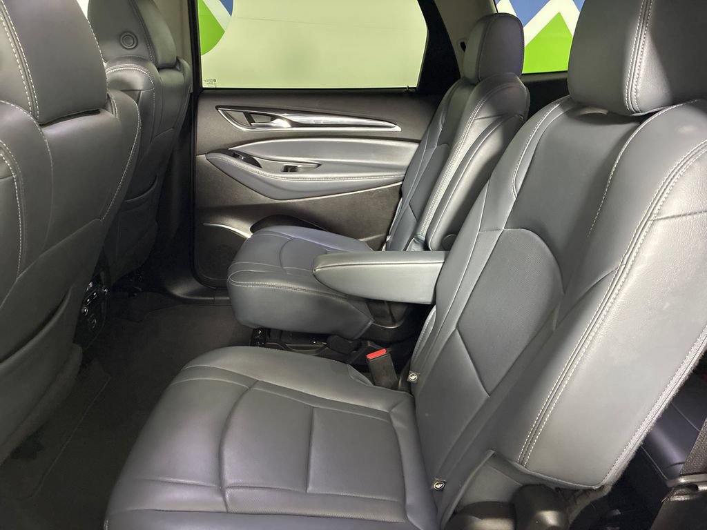 Used 2019 Buick Enclave Essence FWD image 25