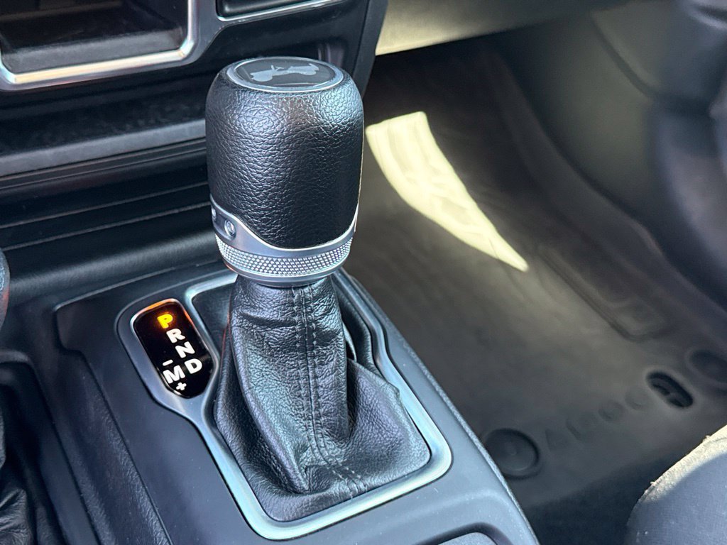 Used 2022 Jeep Wrangler Sport AWD/4WD image 26