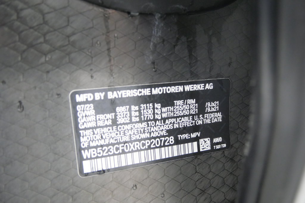 Certified 2024 BMW iX xDrive50 w/ Premium Package AWD/4WD image 26