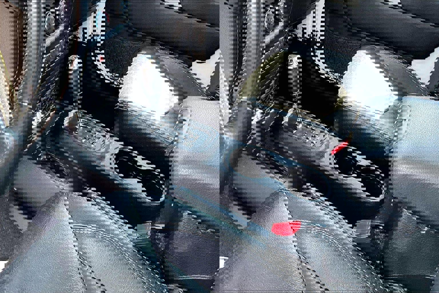 Used 2014 Jeep Wrangler Unlimited Sahara w/ Dual Top Group image 15