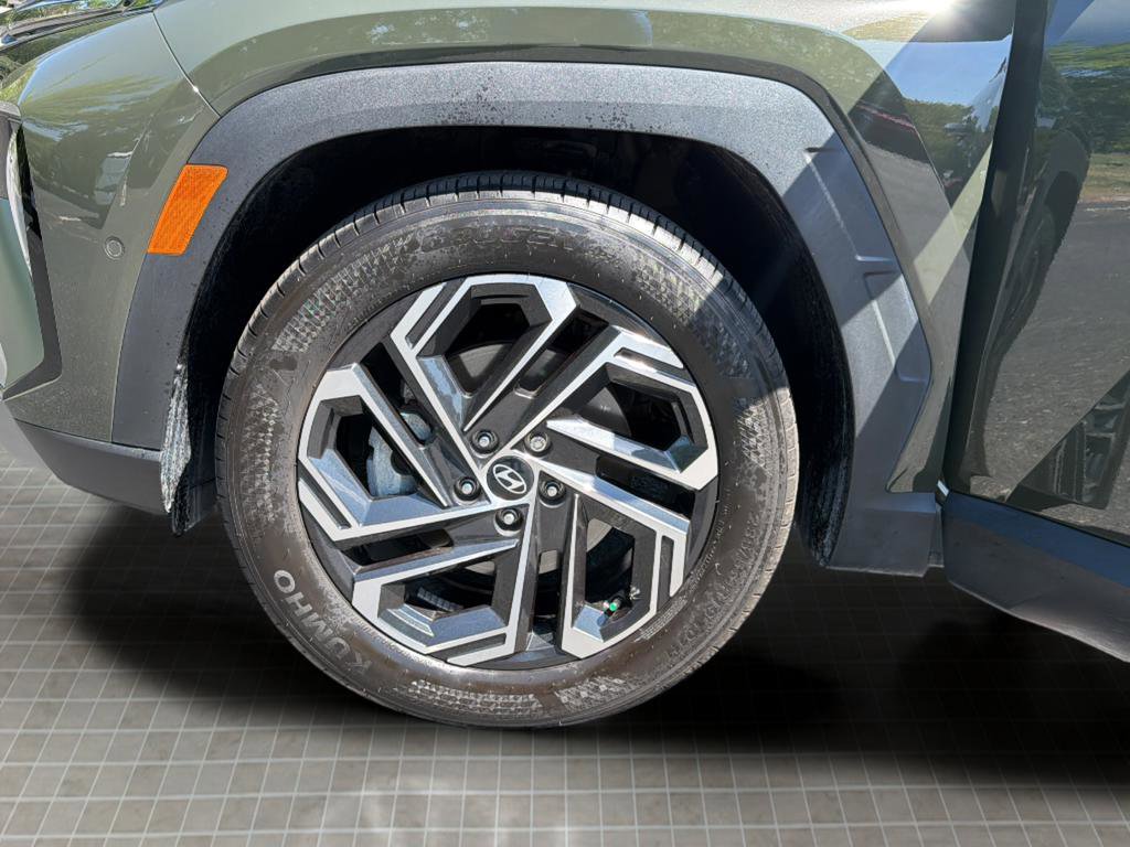Certified 2025 Hyundai Tucson Limited FWD image 46