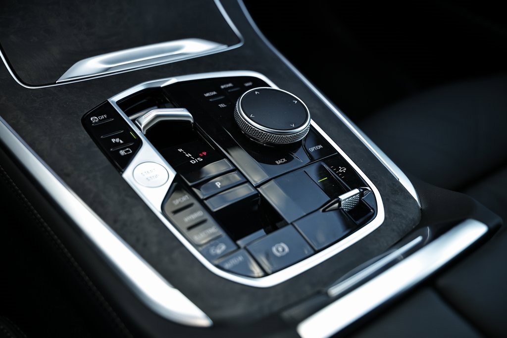 New 2026 BMW X5 xDrive50e w/ Climate Comfort Package image 38