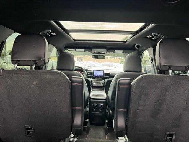 Used 2023 Ford Explorer ST-Line w/ Class IV Trailer Tow Package AWD/4WD image 12