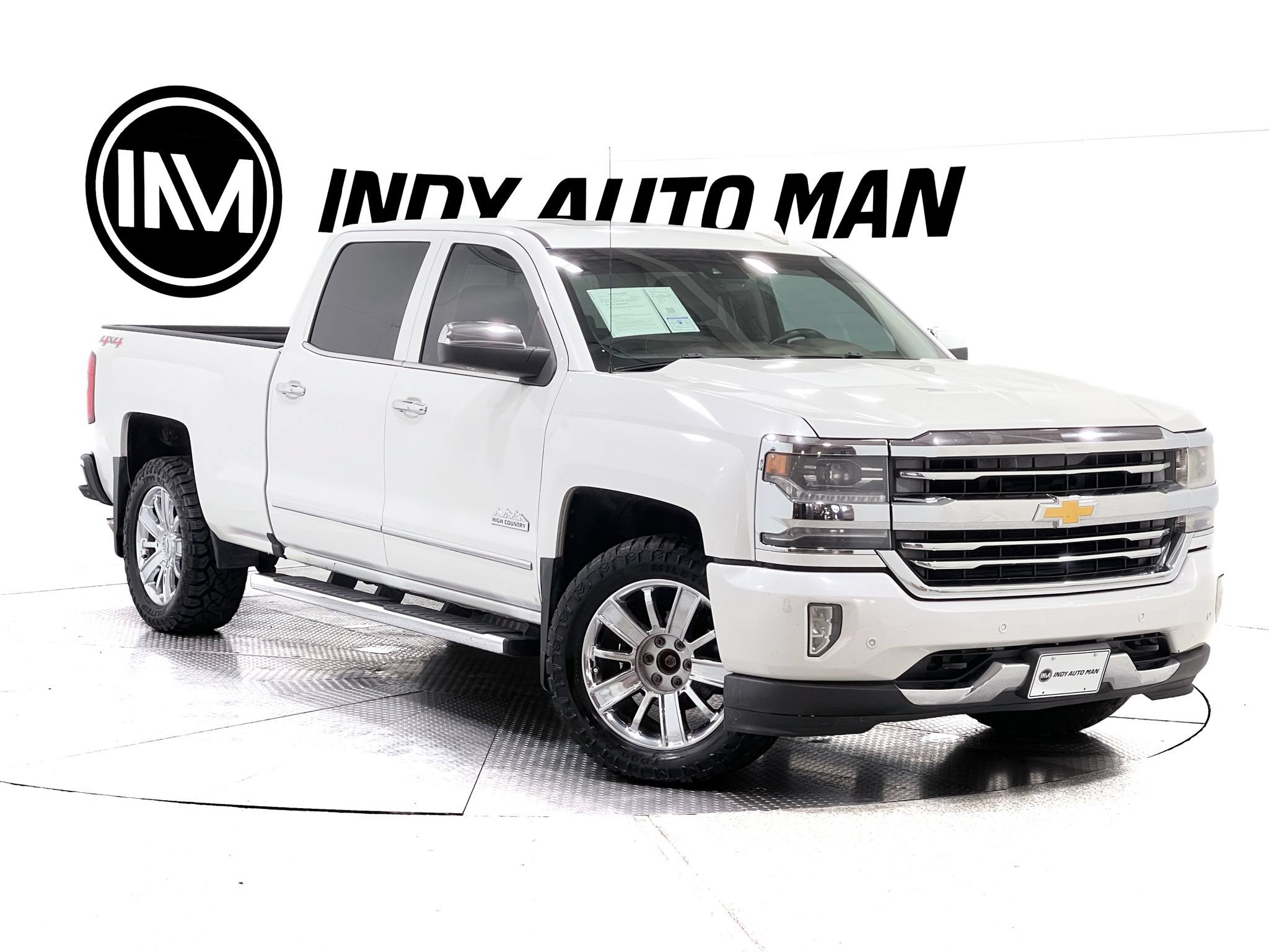 Used 2016 Chevrolet Silverado 1500 High Country w/ High Country Premium Package AWD/4WD image 2