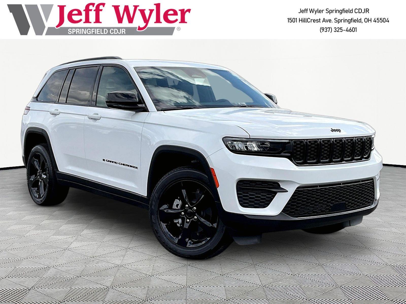 New 2025 Jeep Grand Cherokee 4WD image 3