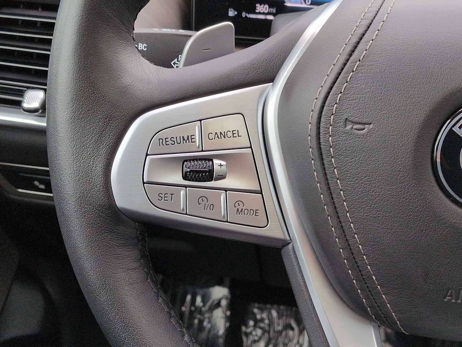 Used 2026 BMW X7 xDrive40i AWD/4WD image 26