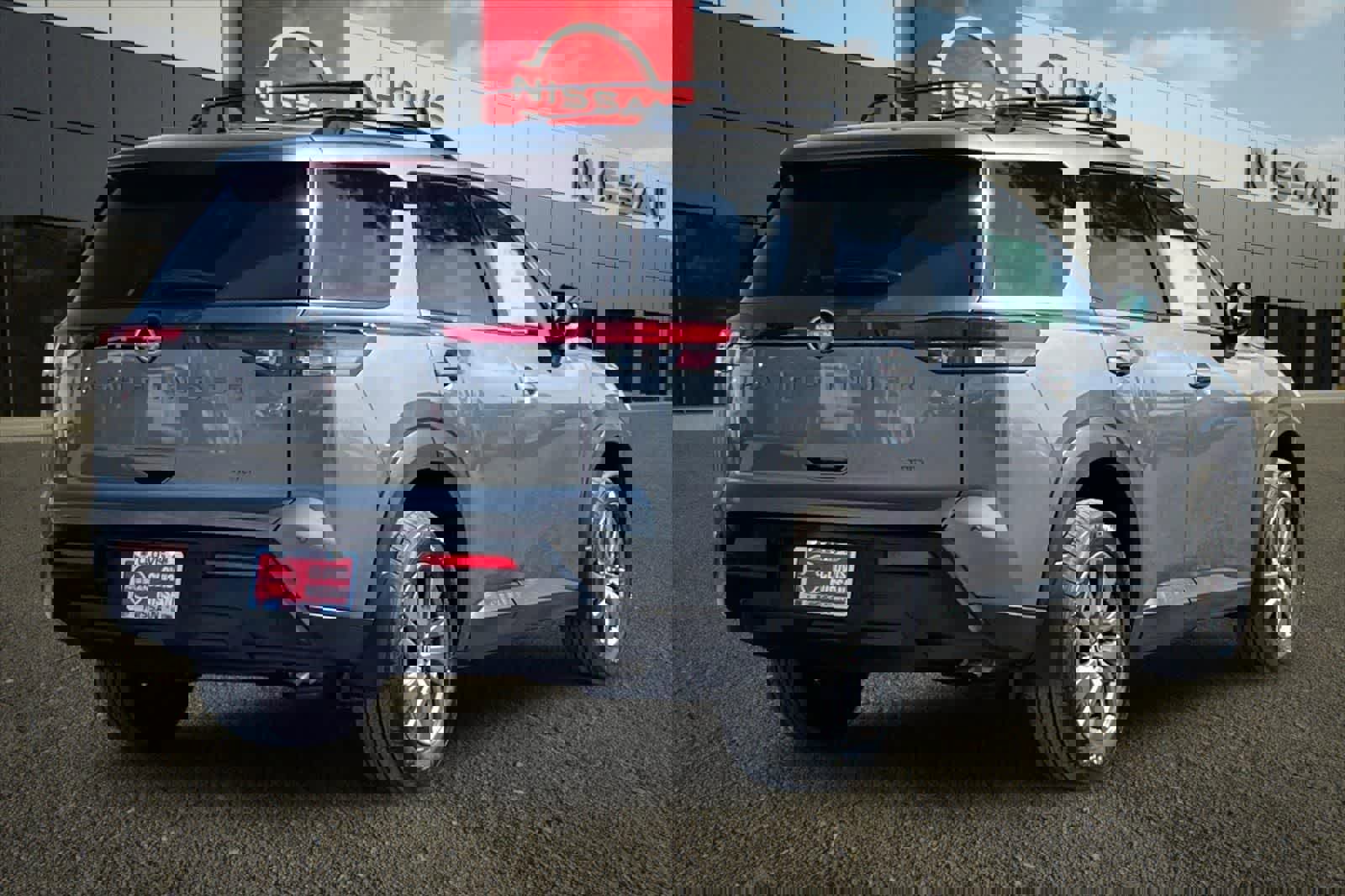 New 2026 Nissan Pathfinder SV image 3