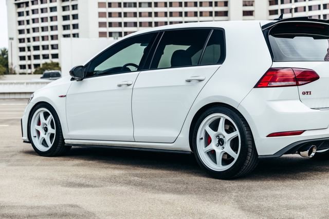 Used 2019 Volkswagen GTI SE FWD image 48