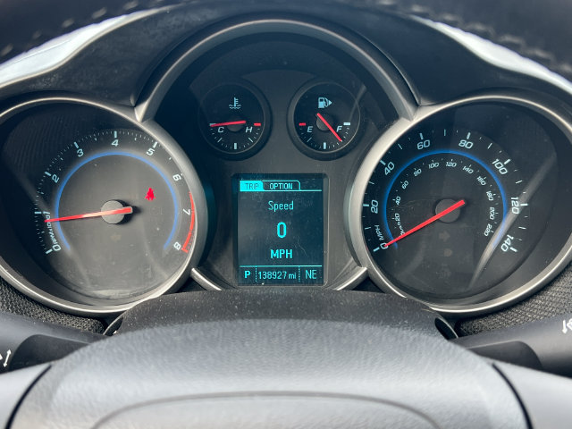 Used 2015 Chevrolet Cruze LT FWD image 17