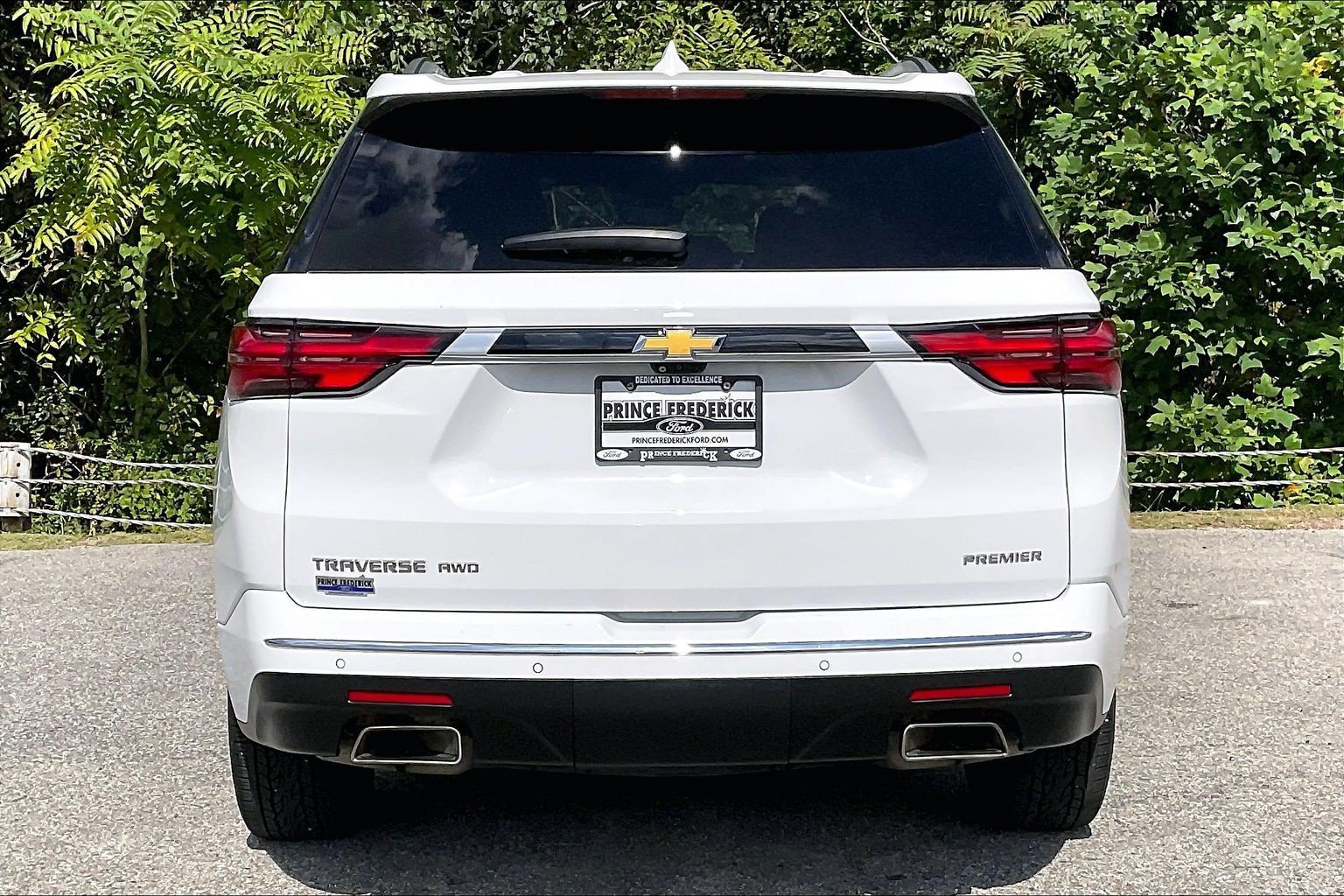 Used 2023 Chevrolet Traverse Premier AWD/4WD image 4