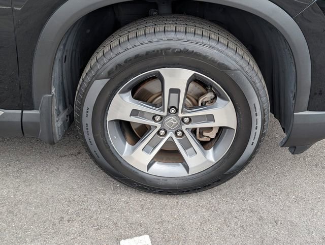 Used 2025 Honda Pilot EX-L image 18