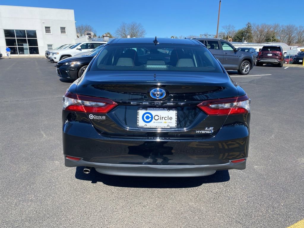Used 2022 Toyota Camry LE w/ Cold Weather Package image 5