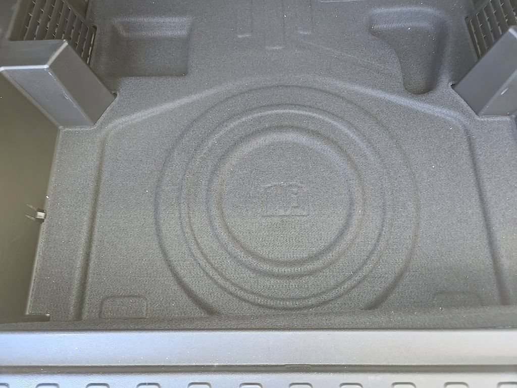 Used 2023 Chevrolet Equinox LS FWD image 79