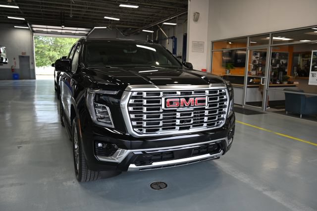 New 2026 GMC Yukon Denali w/ Advanced Technology Package AWD/4WD image 3