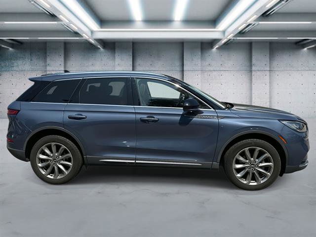 Certified 2022 Lincoln Corsair AWD w/ Premium Package image 3