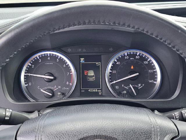 Used 2017 Toyota Highlander SE AWD/4WD image 27