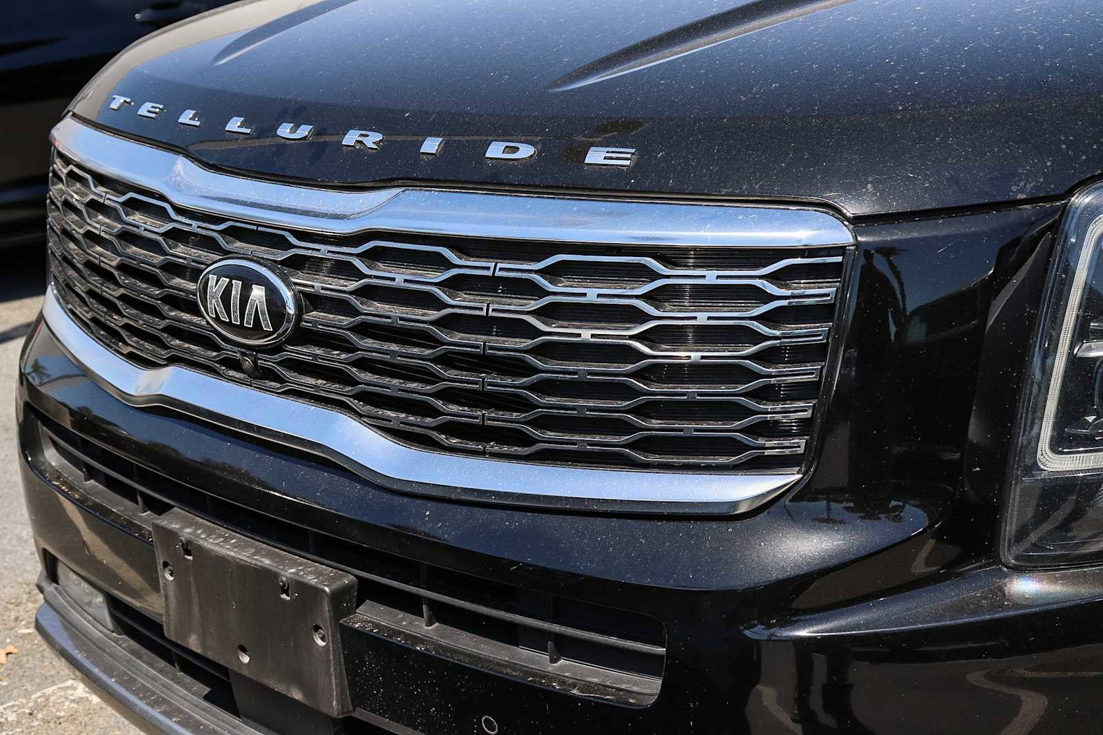 Used 2021 Kia Telluride SX w/ Towing Package image 3