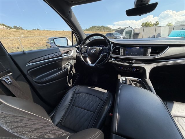Used 2022 Buick Enclave Avenir w/ Trailering Package, 5000 lbs. AWD/4WD image 16