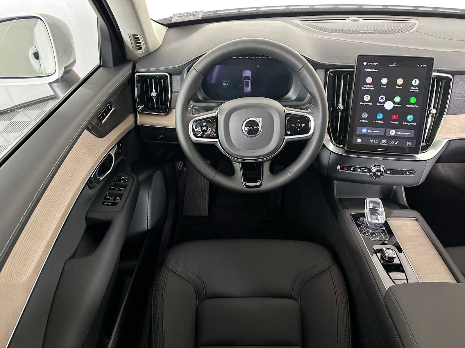 Used 2025 Volvo XC90 B6 Plus w/ Protection Package Premier image 21
