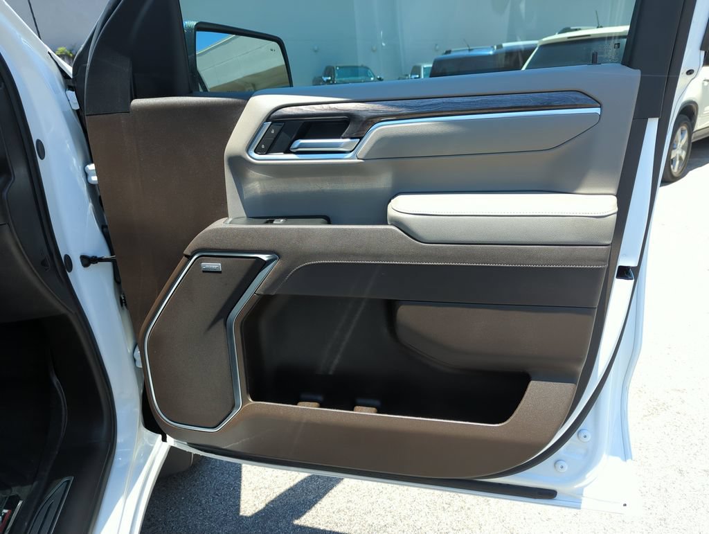 Used 2025 Chevrolet Silverado 1500 LTZ w/ LTZ Premium Texas Edition AWD/4WD image 33