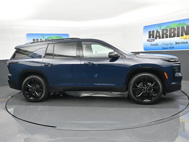 New 2027 Chevrolet Traverse RS w/ LPO, Floor Liner Package FWD image 7